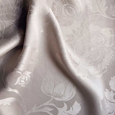 Liverno Linen Table Linens | Fine Jacquard Linen Tablecloths