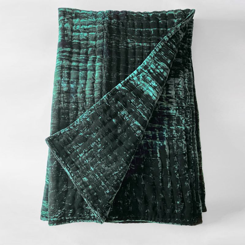 Pho Silk Velvet Quilts In Midnight Green