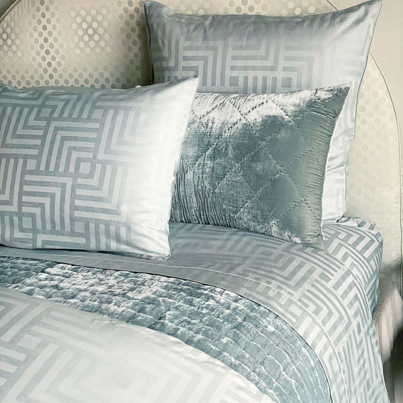 Anichini Pho Silk Velvet Pillows