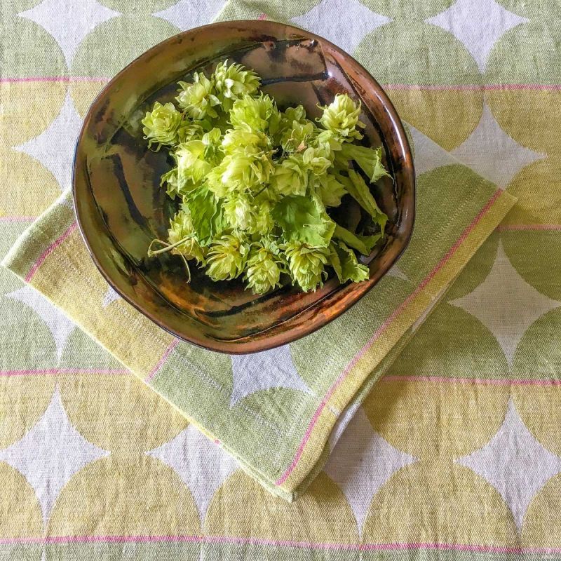 Anichini Contorno Modern Linen Table Runners In Olive Green
Modern Graphic Linen Table Runners
Contorno olive green linen napkins table linens 