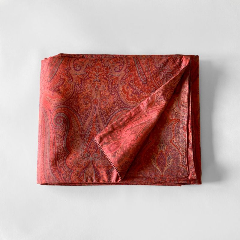 Anichini Kashmir Luxurious Paisley Duvet Cover In Blood Red/Blood Red Reverse