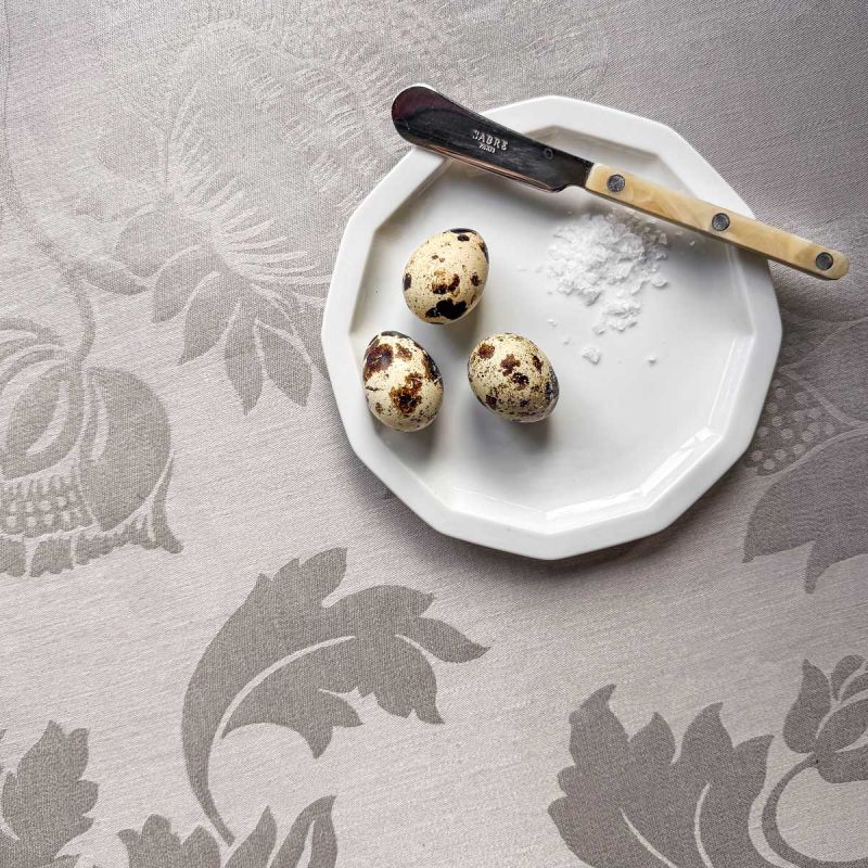 Liverno Linen Table Linens | Fine Jacquard Linen Tablecloths