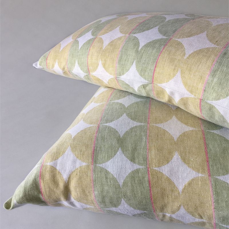 Anichini Contorno Linen Circle Pattern Decorative Pillows In Olive Green