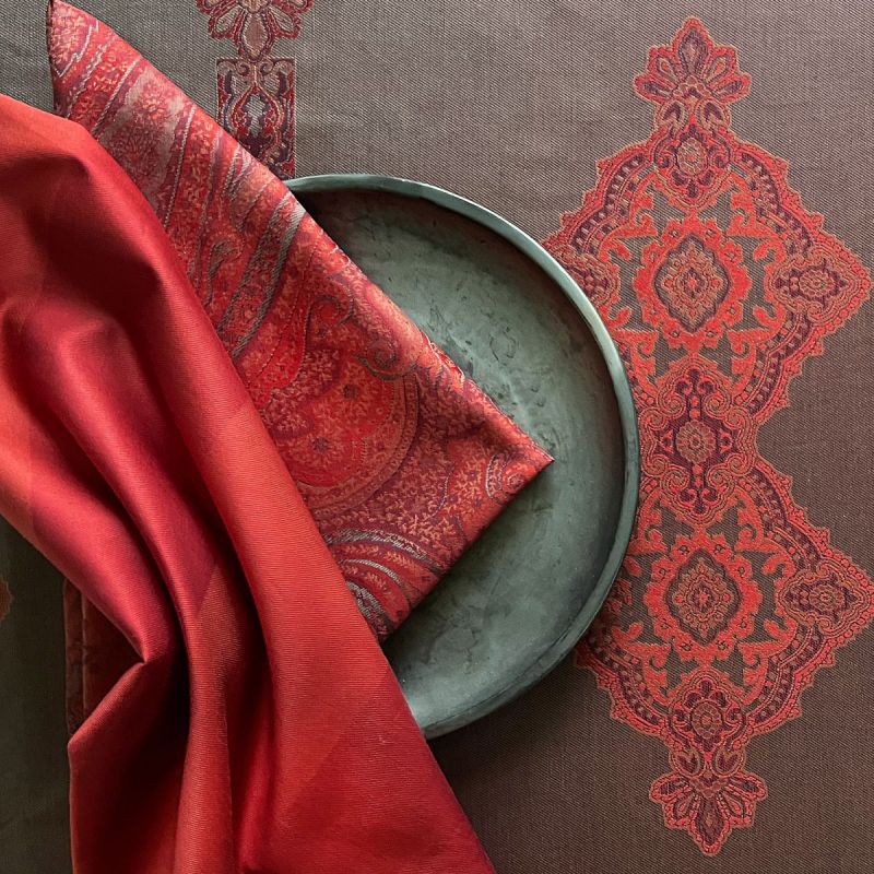 Persia Blood Red Reverse Table Linens