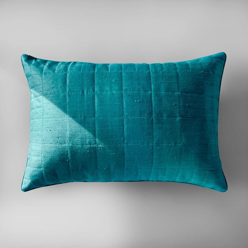 Kanishka Hand Loomed Silk Pillows ANICHINI
