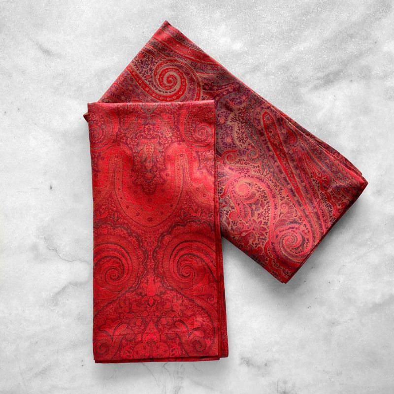 Kashmir Paisley Jacquard Table Linens In Blood Red and Blood Red Reverse