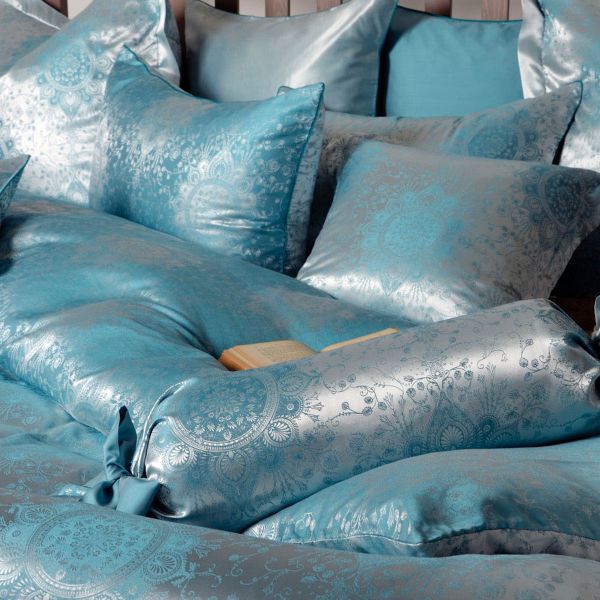 ANICHINI  Alba Silk Throws - Luxury Silk Bedding