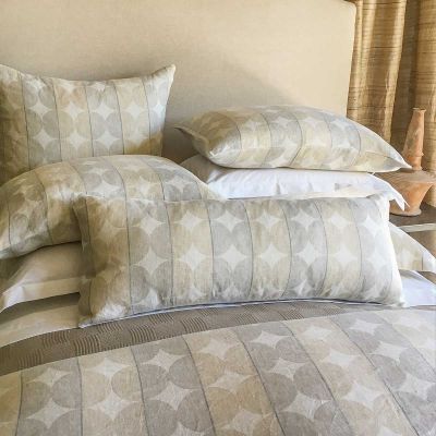 Contorno Linen Duvet Covers & Shams