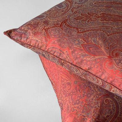 Kashmir Paisley Jacquard Pillowcases & Shams In Blood Red